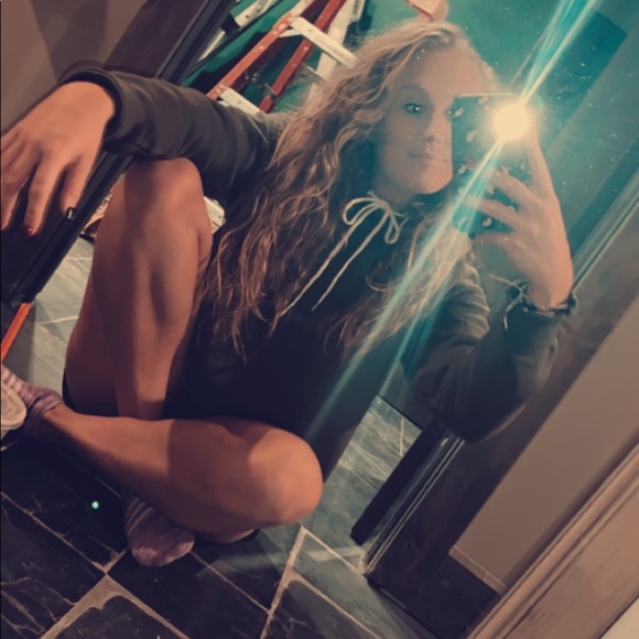 MEET CRAZY CARL - Picture 12 of 15